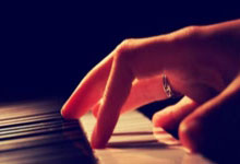 手机买股票开户怎么办理:股票网上可以开户-特朗普家族加密币首秀受挫 其本人仍大赚36亿美元